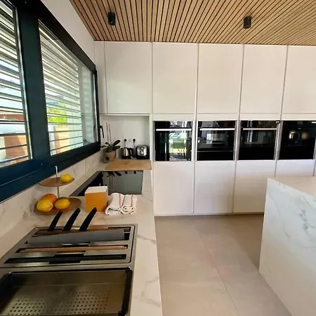Groomi La Luxueuse - Villa Avec Piscine Et Jacuzzi Sur Perols ! * Pérols
